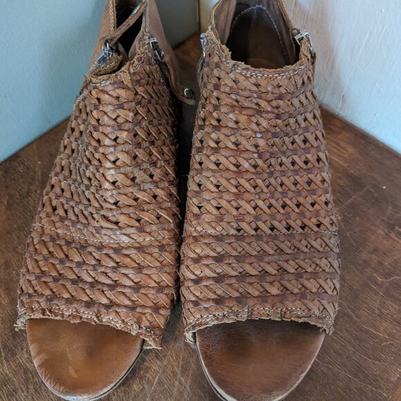 Sundance Asheville Woven Leather Boho Peep Toe Sandals Brown Size 39/8.5 - Picture 2 of 6
